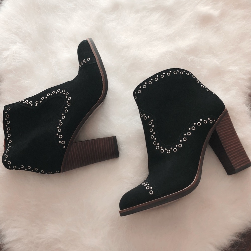 NWOT Lucky Brand Suede Booties, 8.5